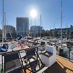 Marina Vigo Casa Flotante - Terraza Privada Sobre El Mar
