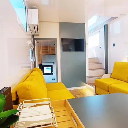 Casa Flotante En El Centro De - Different Charter ספינת מלון *