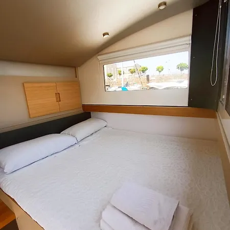 Casa Flotante En El Centro De - Different Charter * ויגו