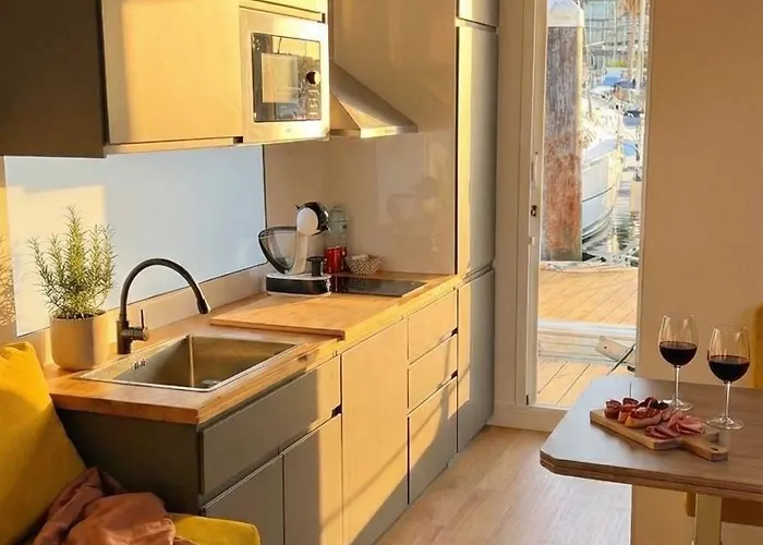 Casa Flotante En El Centro De - Different Charter * Vigo