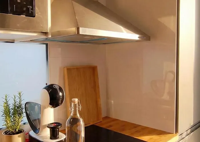 Casa Flotante En El Centro De - Different Charter